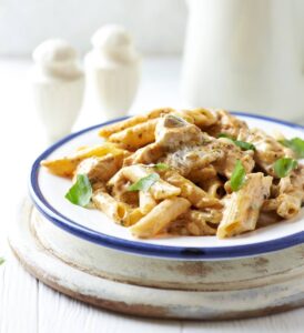 طريقة عمل الباستا بالدجاج خطوة خطوة